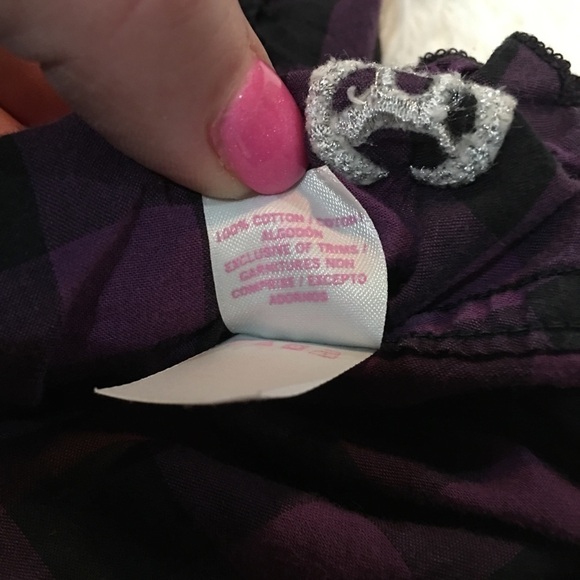Victoria’s Secret Pink Plaid Ruffle button down purple black small - Picture 5 of 8